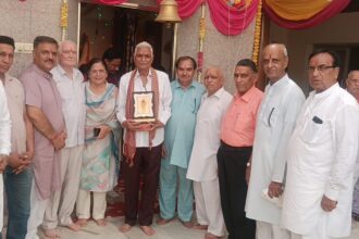 श्रद्धालुओं के लिए अटूट लंगर लगाया गया ।